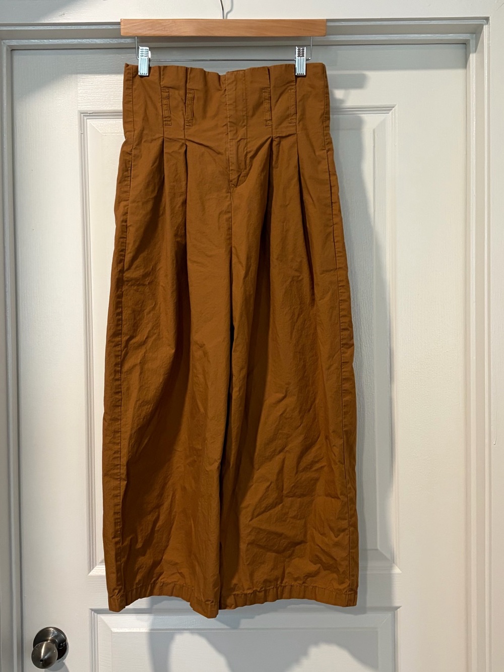 Urban Outfitters Kimchi Blue - dark khaki/brown pleated pants